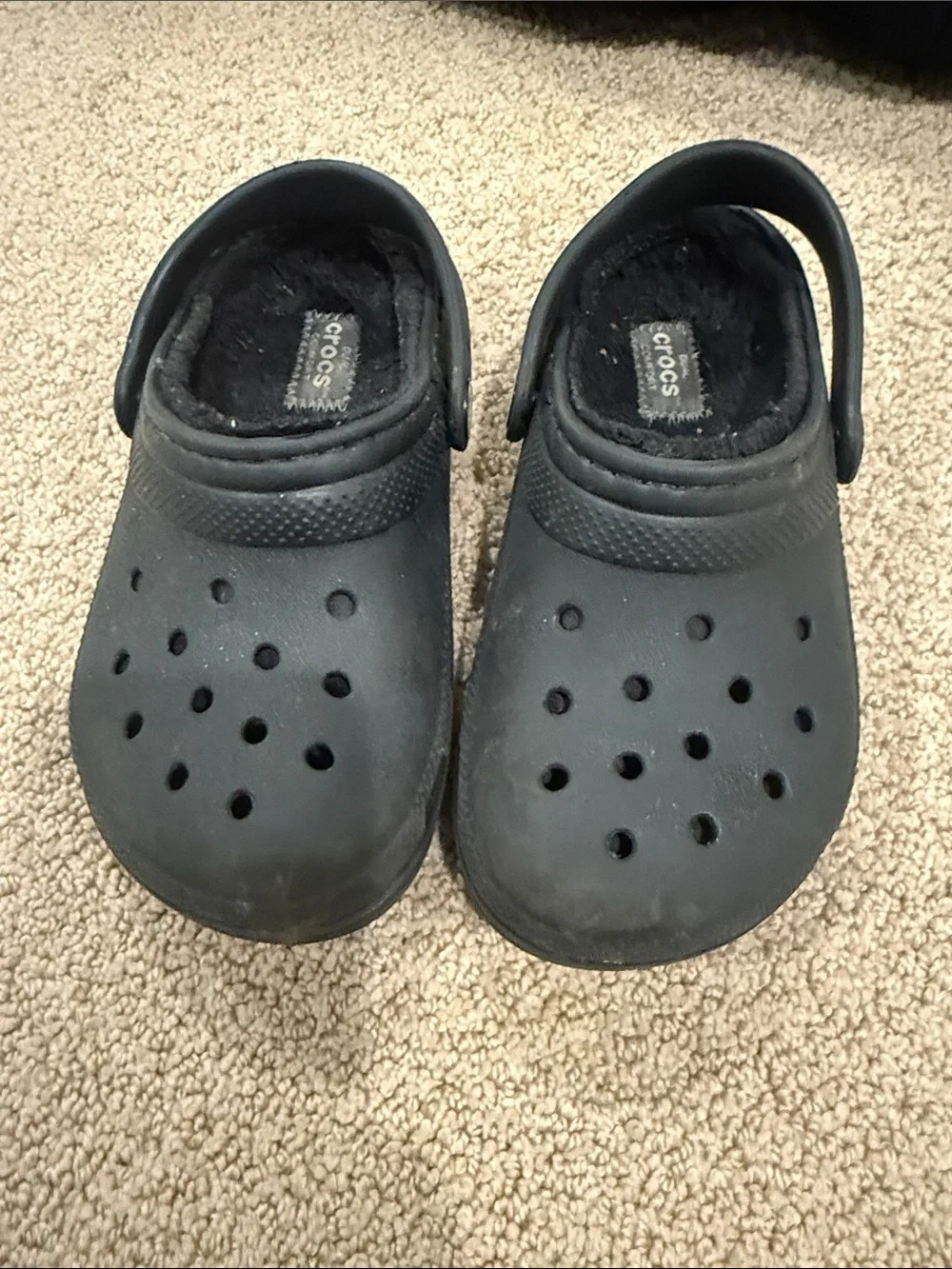 CROCS Kids Classic Fuzzy Lined Clog in Black